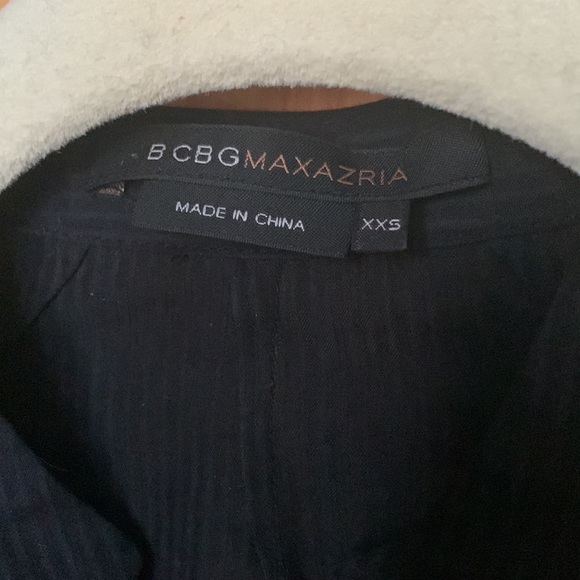 BCBG MAXAZRIA - lantern sleeve black blouse - Picture 7 of 9